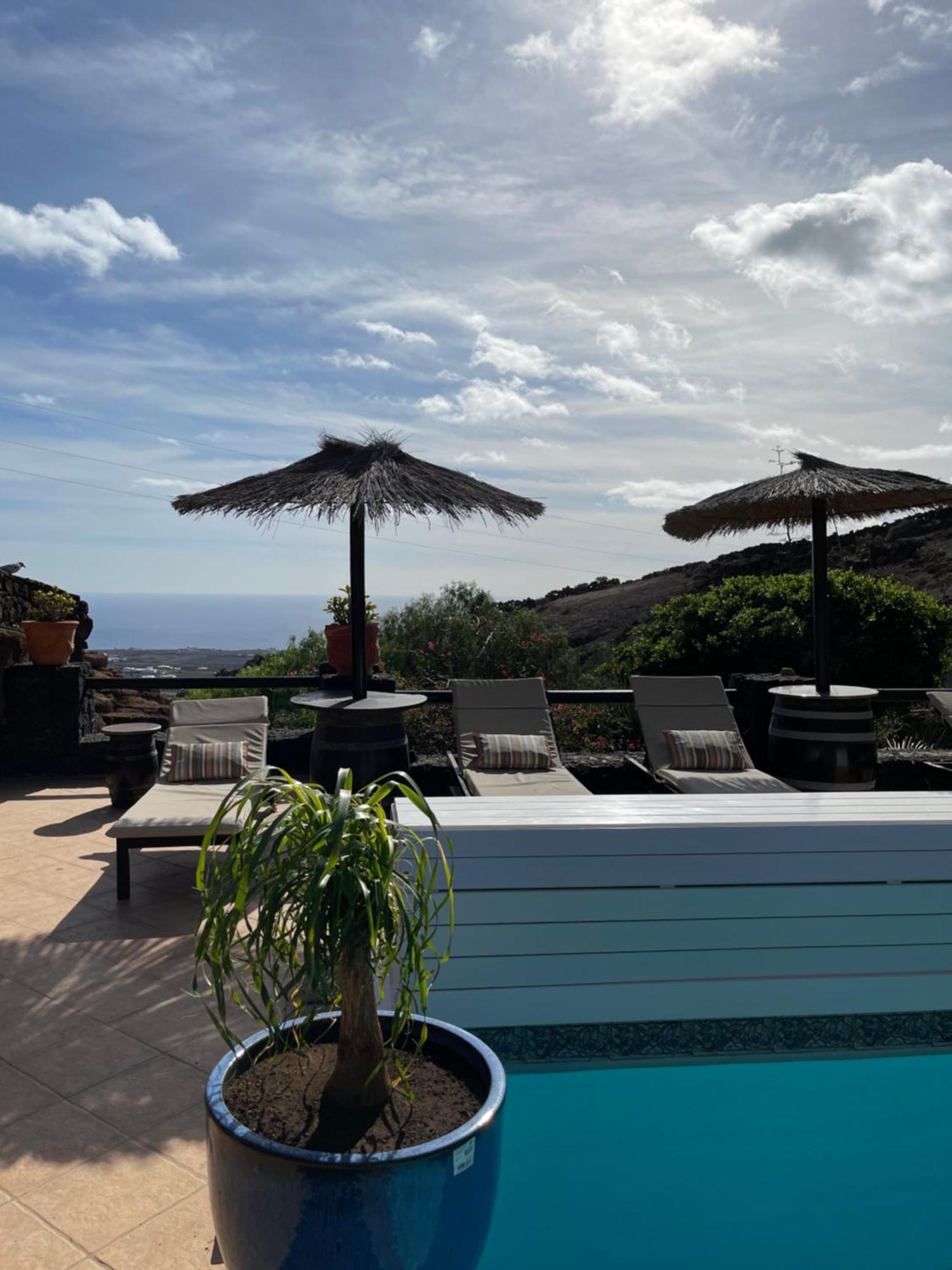 Castillo Lanzarote Villa Winni - Luxury Villa - Pet Friendly With Heated Pool Ла-Асомада Экстерьер фото